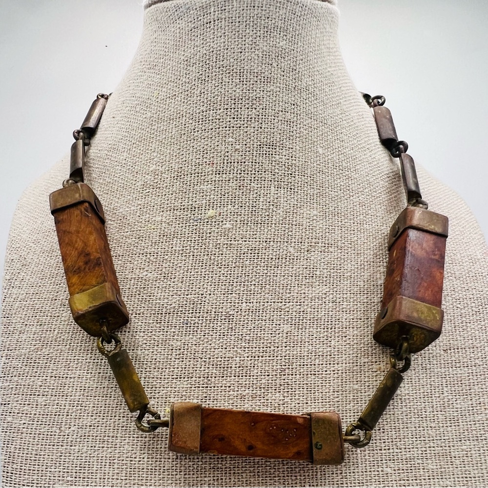 Vintage brutalist TRIKA 16” brass and wood block bead necklace - Picture 4 of 13